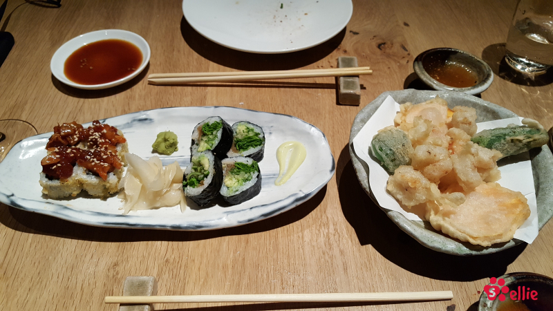 13. May 2018 19:05 | Chirashi to kappa maki - Avocado to kampyo maki - Tempura no moriawase | Spicy mixed sashimi with cucumber and asparagus - Vegetable maki with kampyo, cucumber and avocado